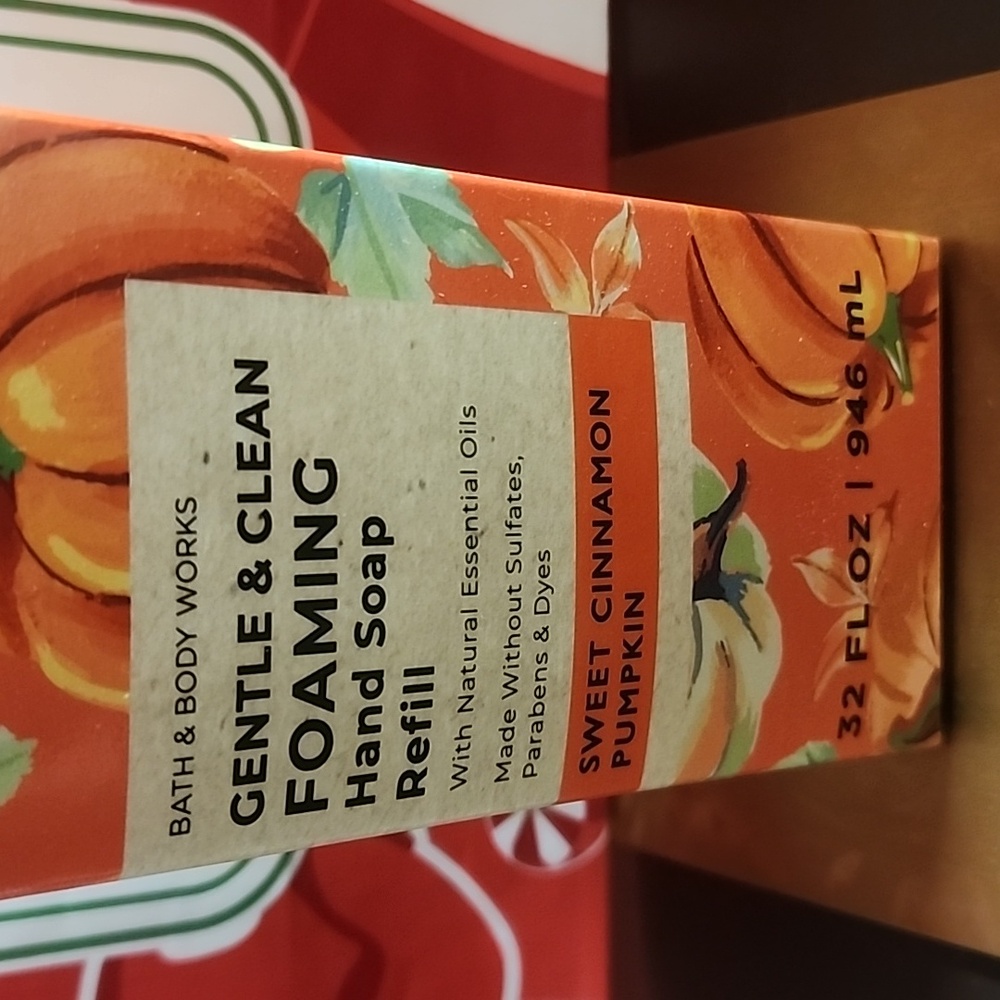 Bath & Body Works Sweet Cinnamon Pumpkin Hand Soap Refill Carton - Picture 2 of 5